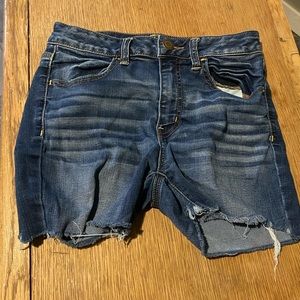 Cut off American eagle shorts